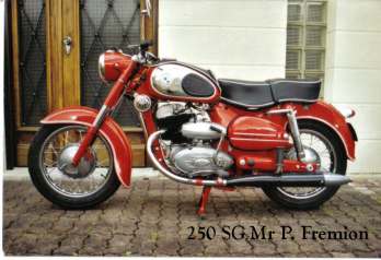 Puch 250 SG rouge