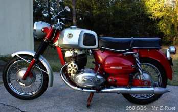 Puch 250 SGS rouge